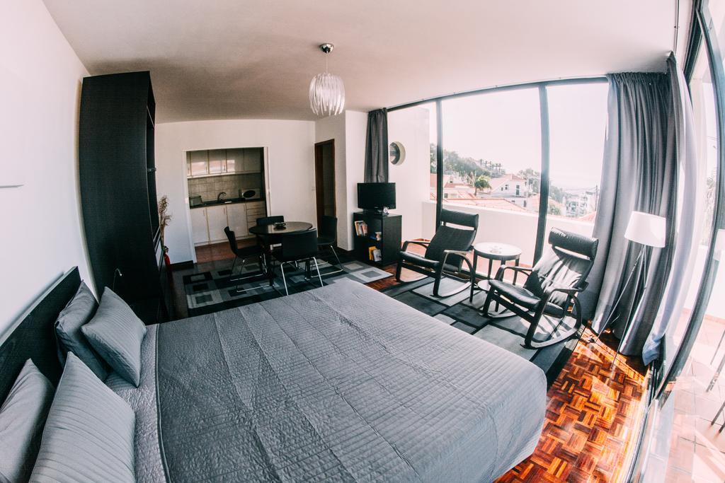 Arts In Apartments Pina Funchal  Extérieur photo